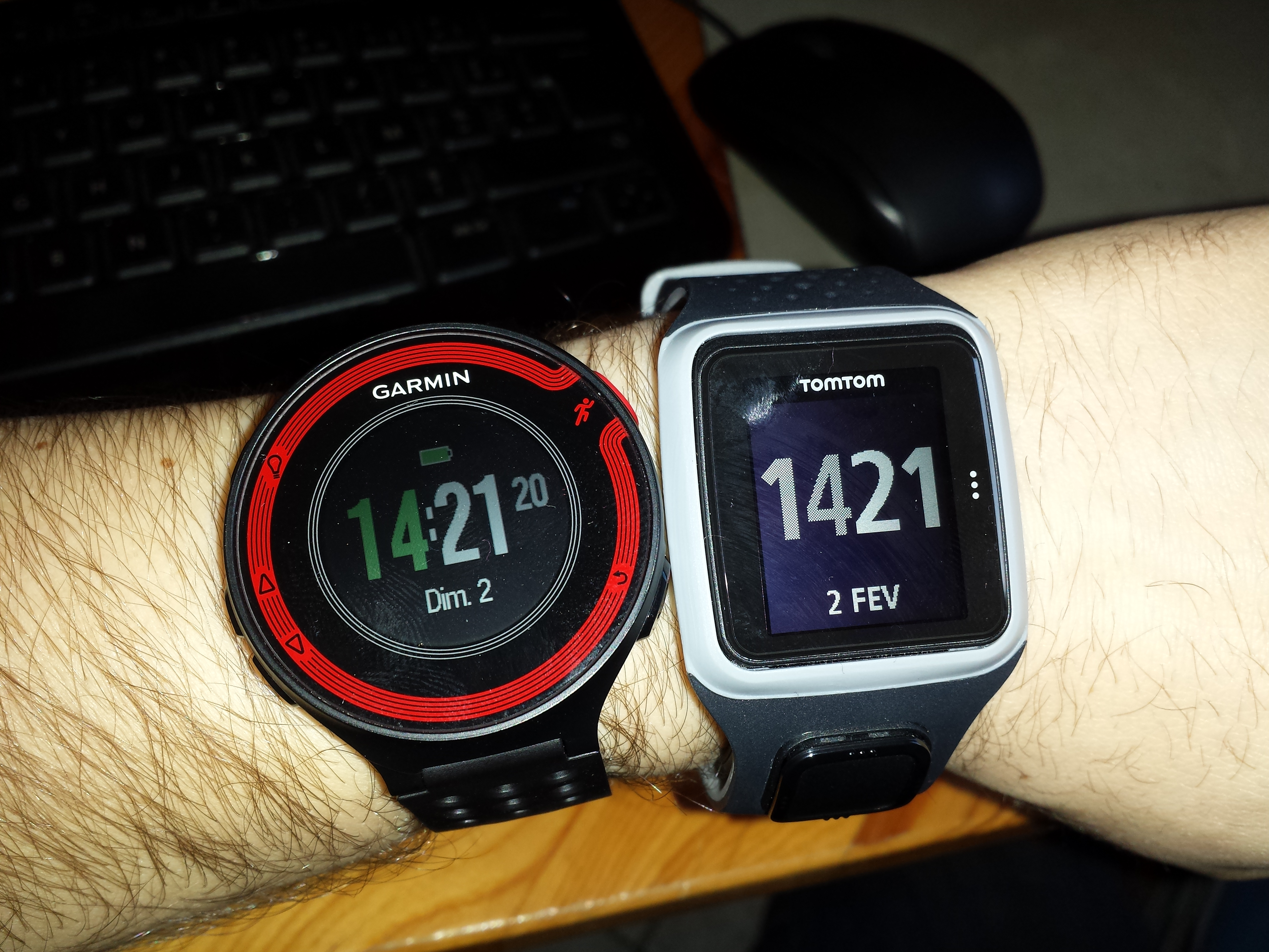 tomtom runner vs garmin forerunner